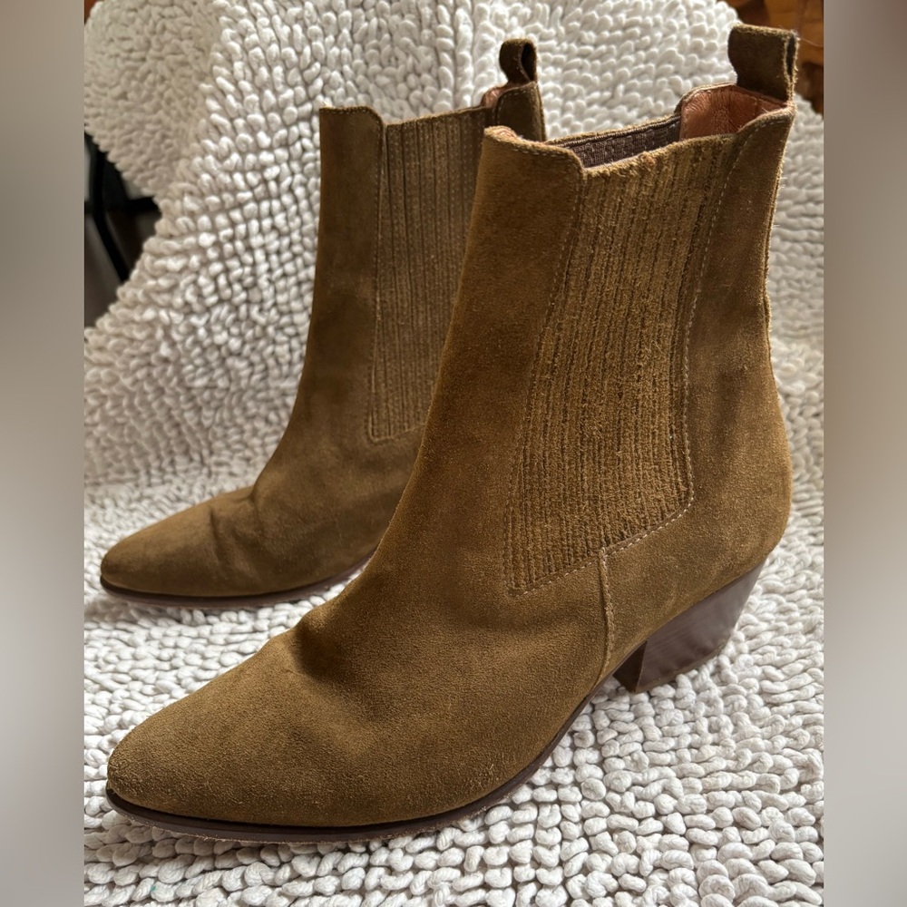 Sandro brown/tan suede boots